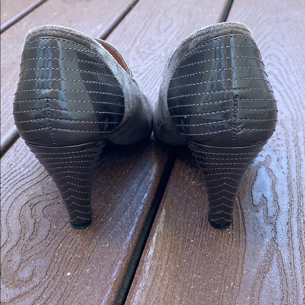 SOFFT gray suede women’s heels 6.5 NEW - Picture 4 of 8